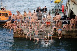 Бургас - Богоявление - спасяване на Светия кръст