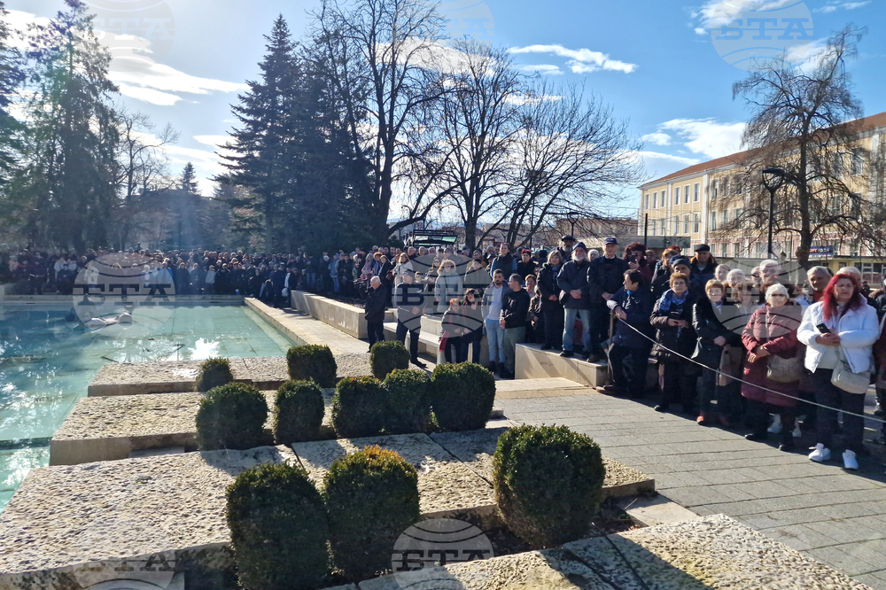 Търговище - Богоявление - спасяване на кръста