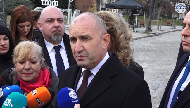 Свидетели сме на правото на силата и това носи редица рискове пред международната сигурност, включително и пред България, каза президентът Румен Радев