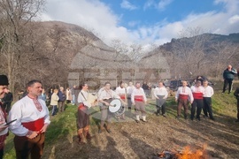 Стара Загора - ритуал водици - хвърляне на кръст в Мъглиж