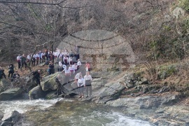 Стара Загора - ритуал водици - хвърляне на кръст в Мъглиж