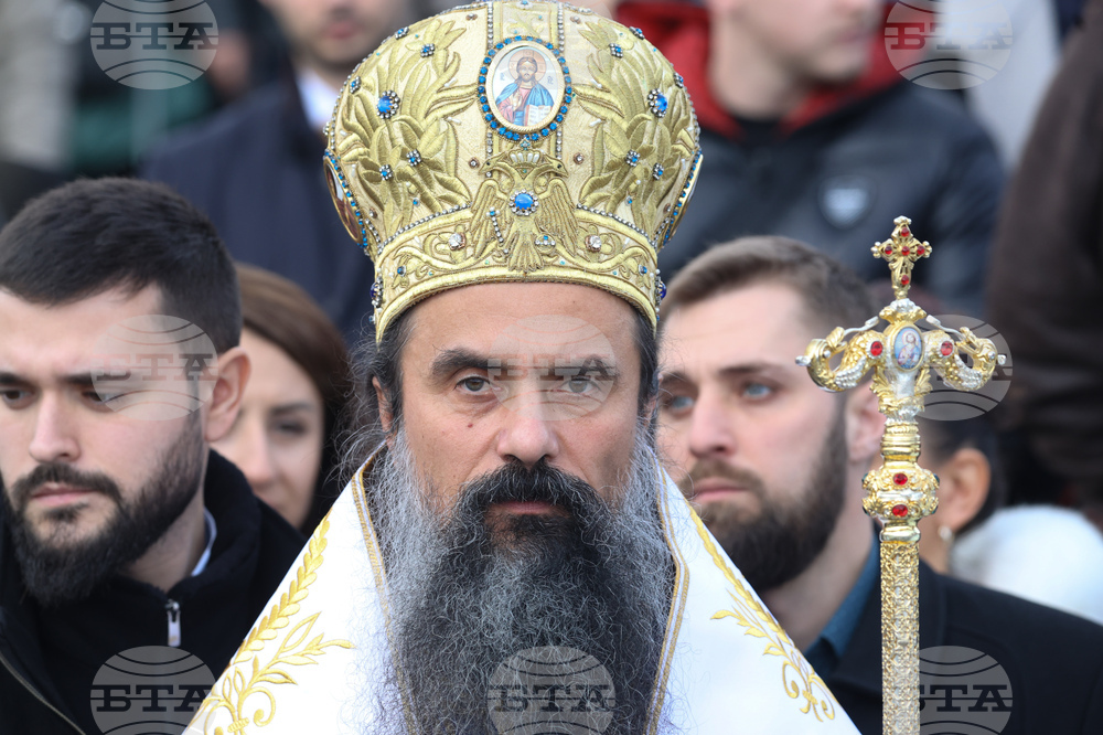 Богоявление е един от най-великите християнски празници и ден, който носи дълбок духовен смисъл за вярващите, каза патриарх Даниил