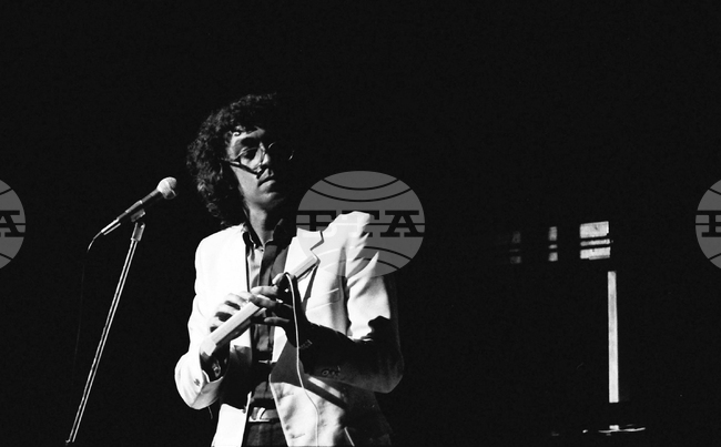 Проф. Симо Лазаров, композитор, музикант и педагог