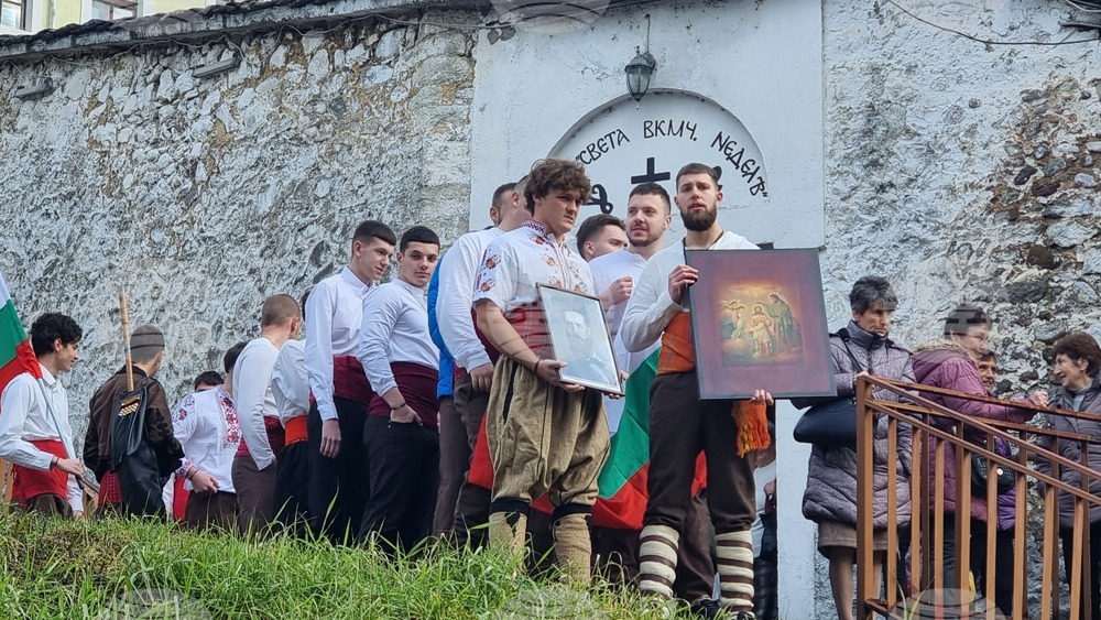 Смолян - Богоявление - храм "Св. Неделя"