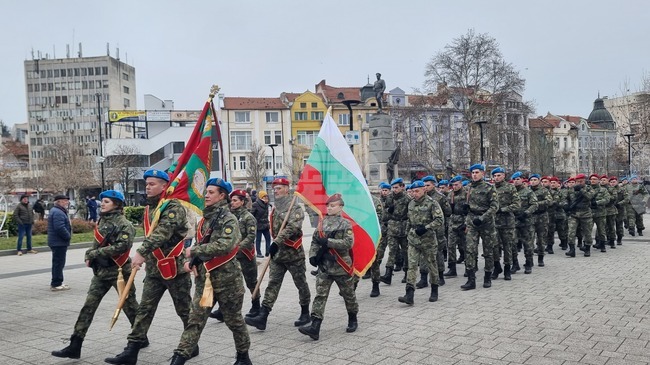 В Плевен се състоя Богоявленски водосвет на бойните знамена