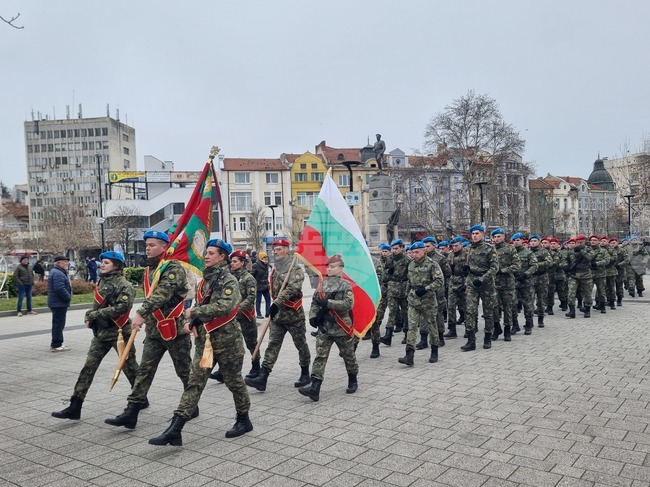 В Плевен се състоя Богоявленски водосвет на бойните знамена