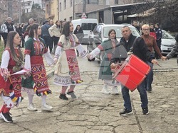 Петрич - ритуал по хвърляне на Богоявленския кръст