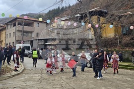 Петрич - ритуал по хвърляне на Богоявленския кръст