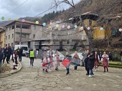 Петрич - ритуал по хвърляне на Богоявленския кръст
