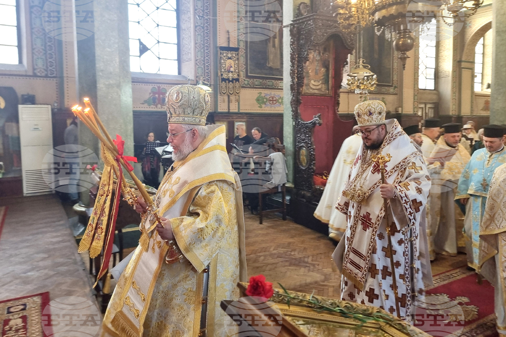 Стара Загора - утреня и Св. Златоустова литургия