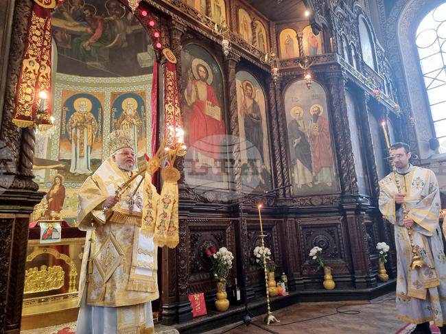 Стара Загора - утреня и Св. Златоустова литургия