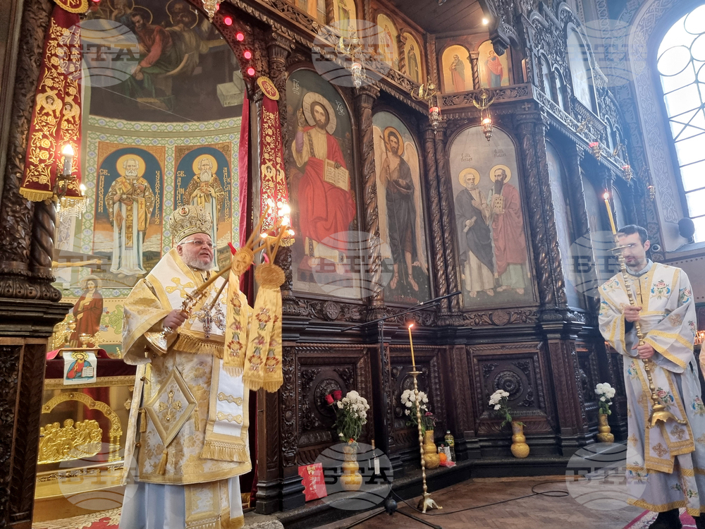 Стара Загора - утреня и Св. Златоустова литургия