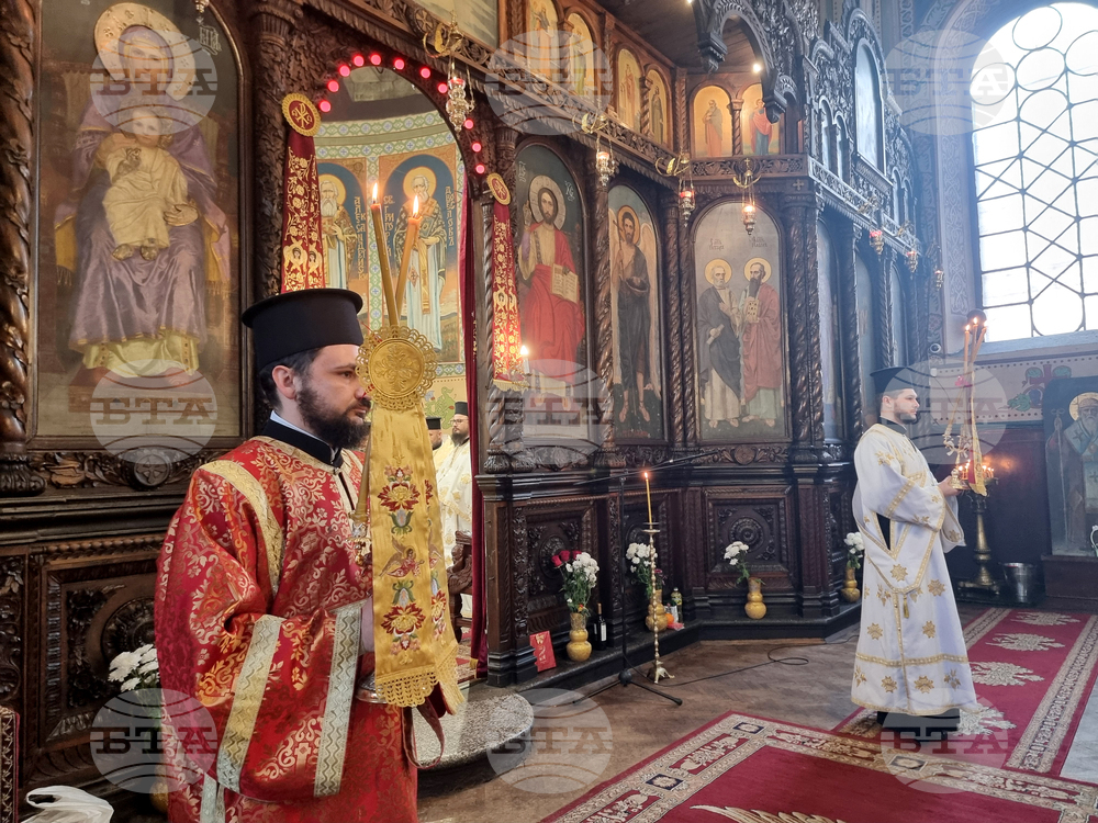 Стара Загора - утреня и Св. Златоустова литургия