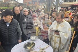 Петрич - ритуал по хвърляне на Богоявленския кръст