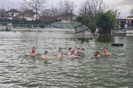 Петрич - ритуал по хвърляне на Богоявленския кръст