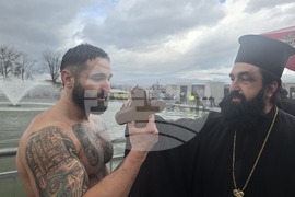 Петрич - ритуал по хвърляне на Богоявленския кръст