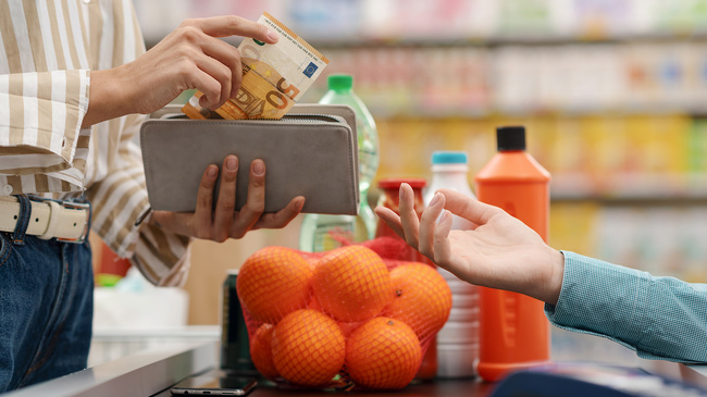 „Лидл“ отчита около 20 процента ръст на плащанията в брой в първите дни на януари на годишна база