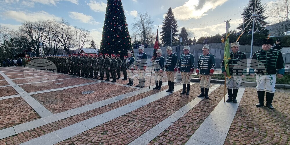 Шумен - освещаване на знамена на Българската армия