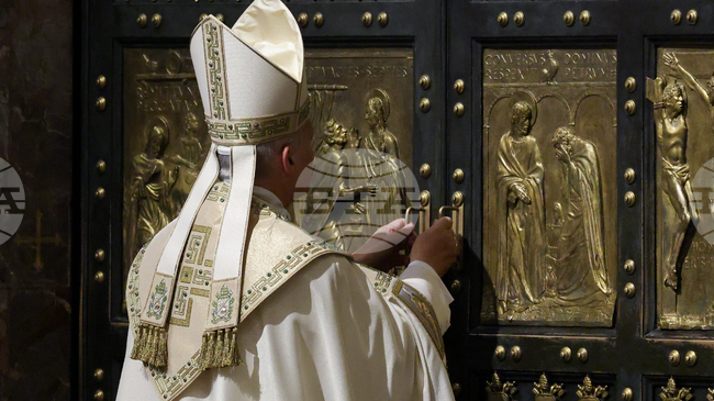 Ватиканът приключи "Юбилея на двамата папи и на надеждата" с поглед към следващия "Юбилей на изкуплението и спасението"