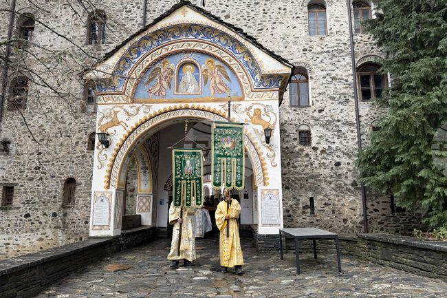 Рилски манастир - Богоявление - ритуал