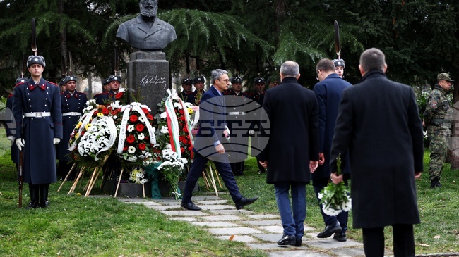 С церемонии в страната бяха отбелязани 178 години от рождението на Христо Ботев 