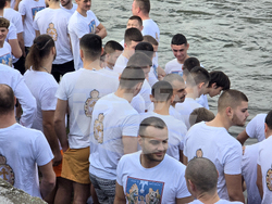 Пловдив - Велик Богоявленски водосвет - изваждане на кръст