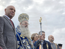 Пловдив - Велик Богоявленски водосвет - изваждане на кръст