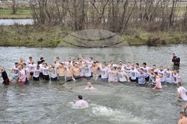 Пловдив - Велик Богоявленски водосвет - изваждане на кръст
