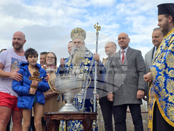 Пловдив - Велик Богоявленски водосвет - изваждане на кръст