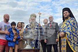Пловдив - Велик Богоявленски водосвет - изваждане на кръст