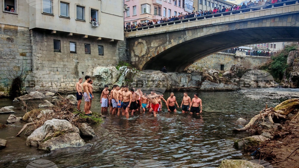 Габрово - Йордановден - ритуал