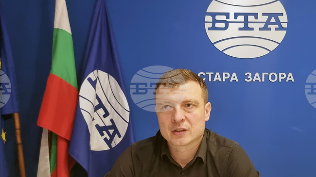 Към момента процесите към преминаване към новата валута в община Стара Загора протичат нормално, каза зам.-кметът Светослав Колев