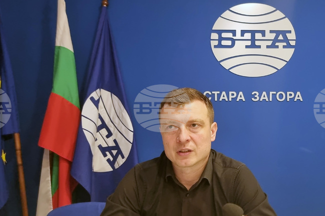 Към момента процесите към преминаване към новата валута в община Стара Загора протичат нормално, каза зам.-кметът Светослав Колев