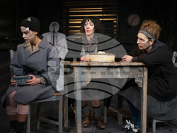 На 10 януари е премиерата на „Новата танцувална зала“ в „Театър 199“, снимка – „Театър 199“/ Симон Варсано