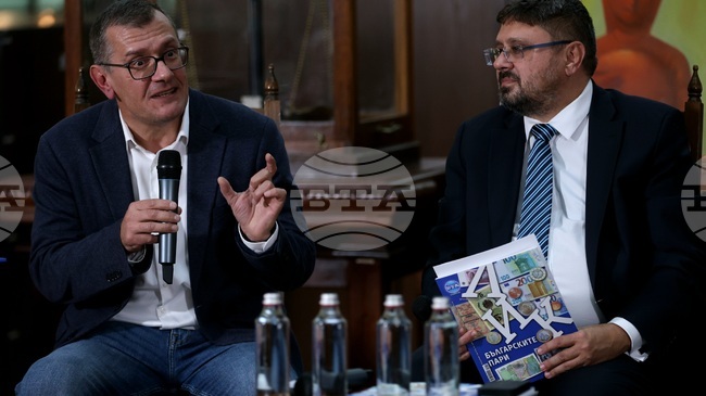 Раждането на парите в ново време в България предхожда държавността след Освобождението, каза проф. Пенчо Пенчев от УНСС