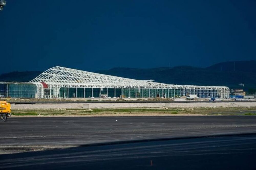 АТА: “Chair Airline“, първата авиокомпания, която ще стартира полети от Вльора до Цюрих през юни