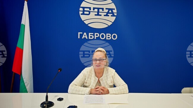 Еврото често се определя като последната голяма стъпка от нашата евроинтеграция, каза заместник областният управител на Габрово Даниела Маринова