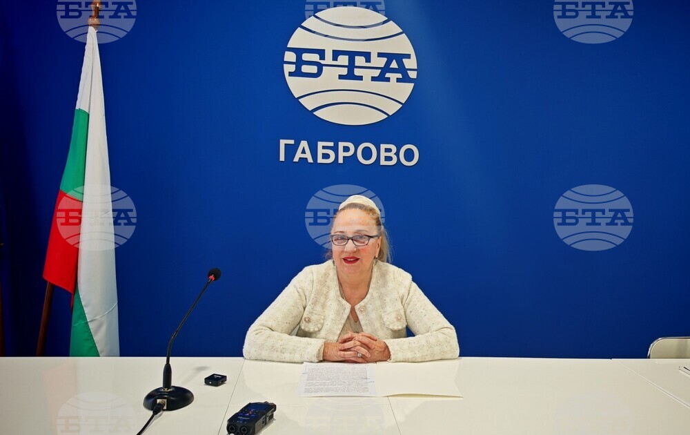 Еврото често се определя като последната голяма стъпка от нашата евроинтеграция, каза заместник областният управител на Габрово Даниела Маринова