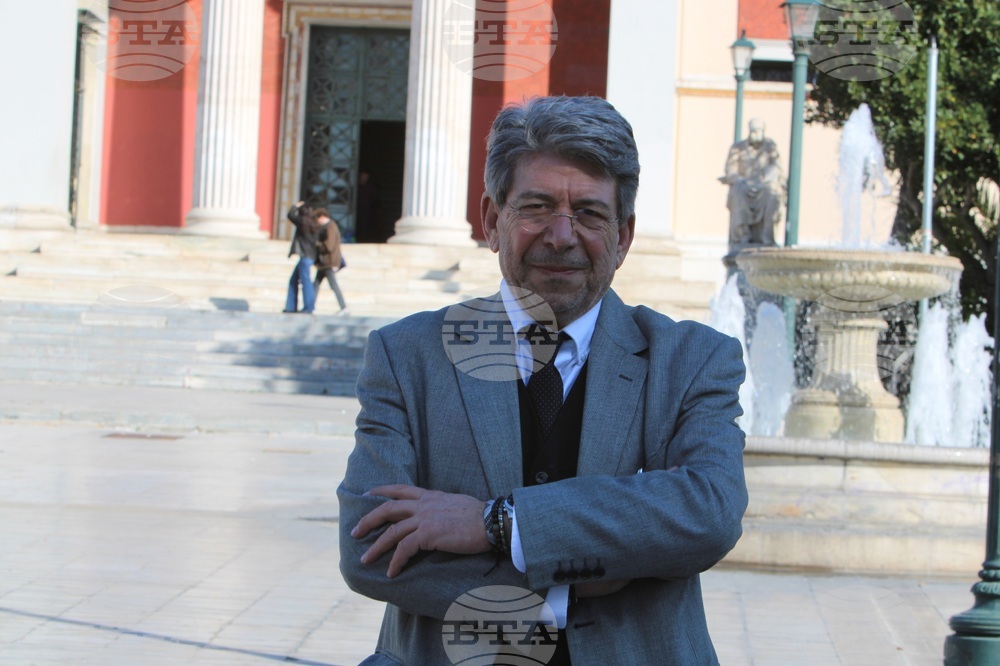 Greek Media Analyst: Bulgaria Is Better Prepared for Euro Adoption than Greece Was