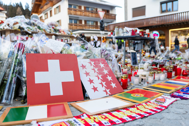 Седем юноши на швейцарски футболен клуб, загинали в пожара в Кран Монтана на Нова година, бяха погребани днес