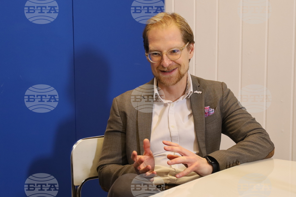 Национален пресклуб на БТА Букурещ - списание ЛИК - „Българските пари“ - представяне