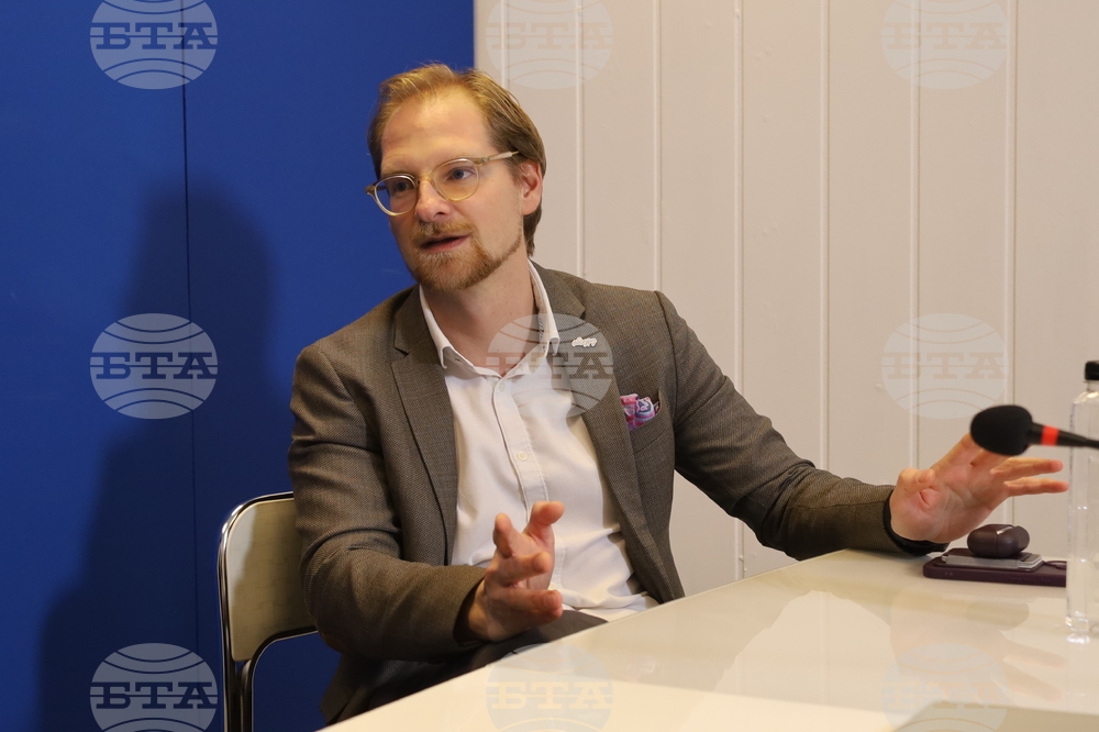 Национален пресклуб на БТА Букурещ - списание ЛИК - „Българските пари“ - представяне