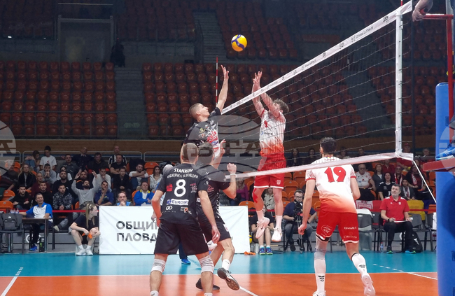 Пловдив - Волейбол - Локомотив Авиа (Пловдив) - Динамо (Букурещ)
