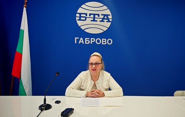 Даниела Маринова, зам. областен управител на Габрово в БТА за представянето на списание ЛИК