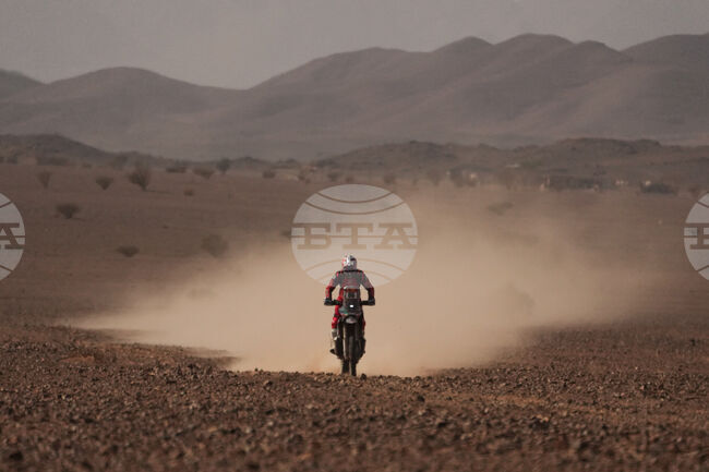 CORRECTION Saudi Arabia Dakar Rally