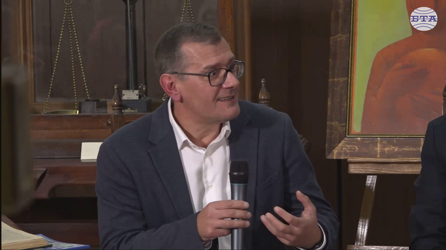 Раждането на парите в ново време в България предхожда държавността след Освобождението, каза проф. Пенчо Пенчев от УНСС