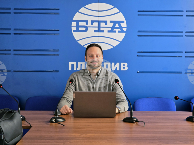 Националния пресклуб на БТА Пловдив - списание ЛИК - „Българските пари“ - представяне