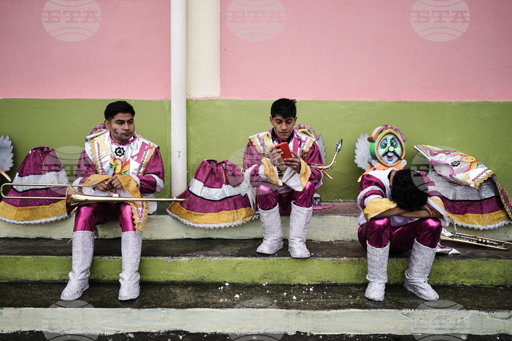 APTOPIX Colombia Carnival