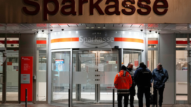 В германски съд бяха заведени първите дела от потърпевши на банков обир по Коледа