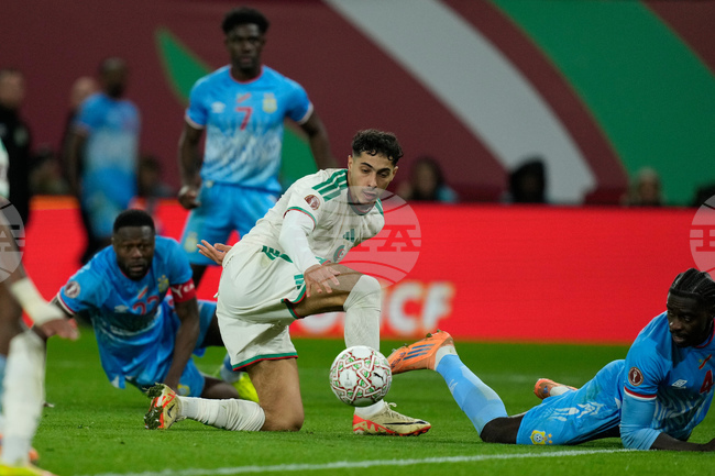 Алжир е на четвъртфиналите за Купата на африканските нации след гол в сетния миг